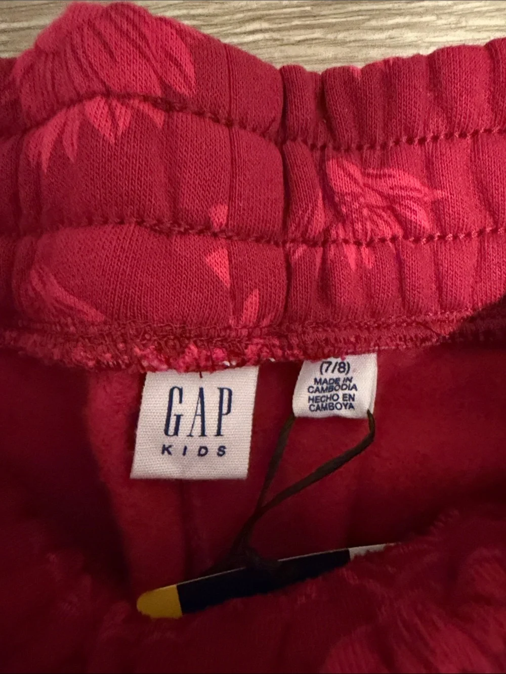 GAP Kids Girl’s Size Small 7/8 Floral Cargo Fleece Pants - Berry Red